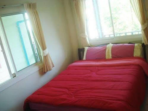 กัญจนพรรีสอร์ท เกาะล้าน ภายนอก รูปภาพ